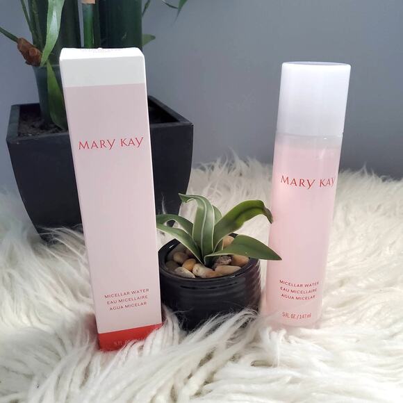 Mary Kay Micellar Water - Picture 1 of 5